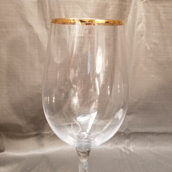Tall wine glass with gold rim - Picture 2 of 4
